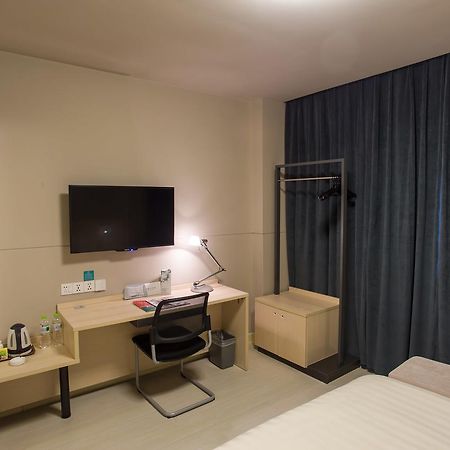 Jinjiang Inn Liuzhou Bubugao Square North Station Eksteriør bilde