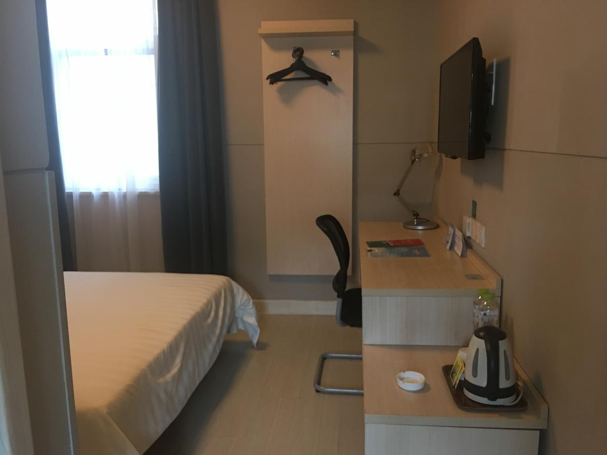 Jinjiang Inn Liuzhou Bubugao Square North Station Eksteriør bilde